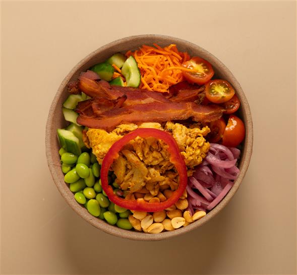 Salad bowl with Chicken and Bacon